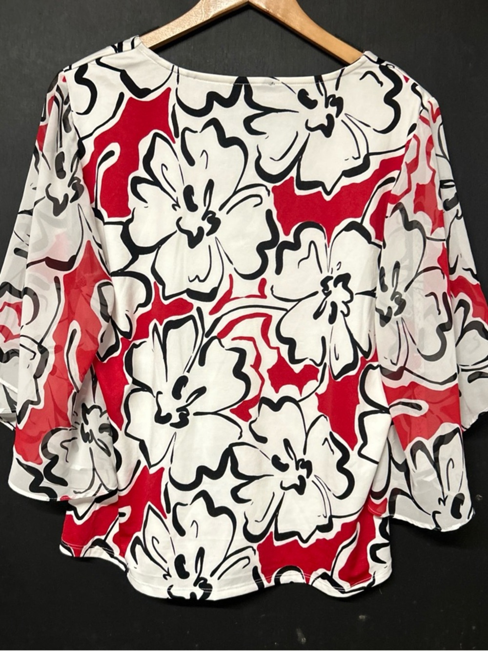Sara Michelle Red, White & Black Floral Flutter-Sleeve Tunic - Picture 3 of 5